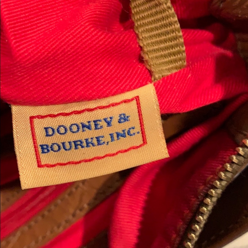 Dooney and Bourke cross body bag - Picture 4 of 6